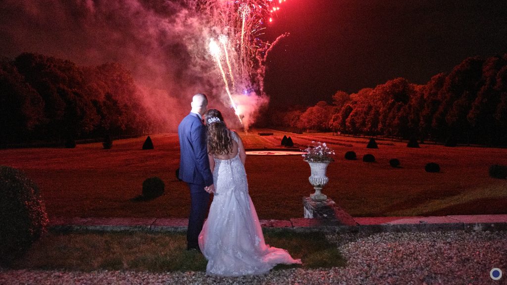 Photo de soirée et les animations de mariage : Sandra et Joseph. Reportage de mariage à Nantes et dans toute la France. Photos de soirée originales, authentiques et créatives.