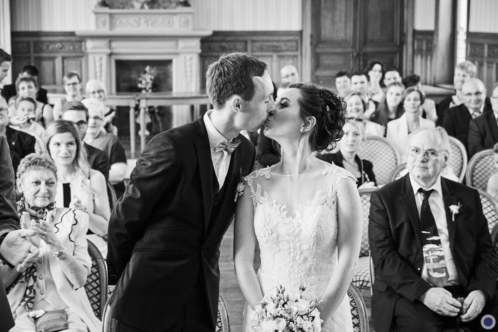 La Cérémonie civile : Sarah et Maxime se sont dit oui à la Mairie. Reportage de mariage à Nantes et dans toute la France.