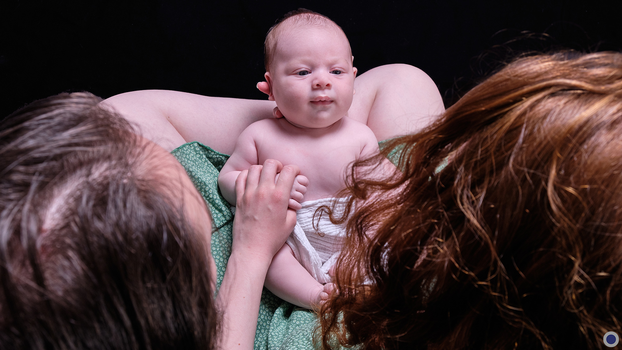 Séance photo de bébé - naissance - nouveau-né : Milo et ses parents